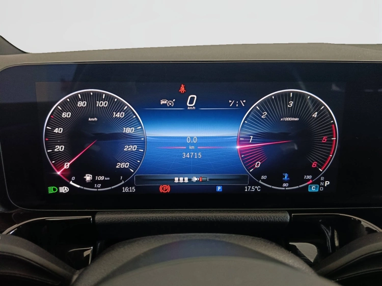 12 - Mercedes-Benz GLA 180 d AMG Line Advanced Plus auto