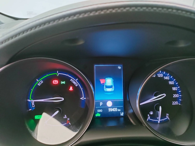 15 - Toyota C-HR C-HR 1.8h Trend e-cvt