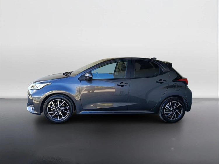 6 - Toyota Yaris Yaris 1.5h Trend