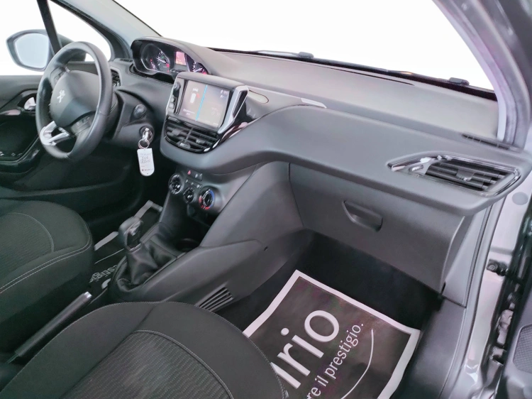 11 - Peugeot 208 208 5p 1.6 bluehdi Active 75cv