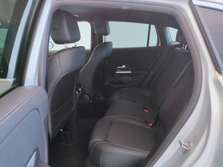 15 - Mercedes-Benz GLA 200 d Sport Plus auto