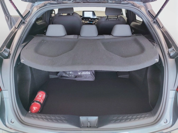 10 - Toyota C-HR C-HR 1.8h Trend e-cvt