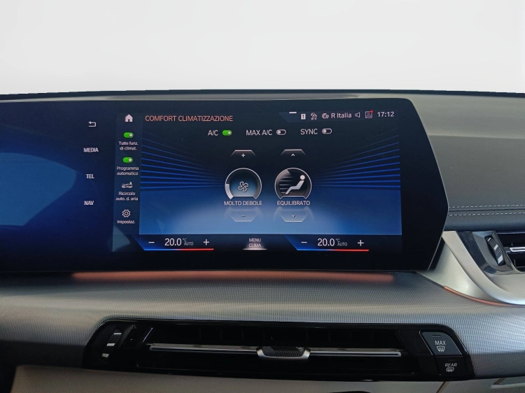 15 - BMW X1 X1 sdrive18i X-Line auto