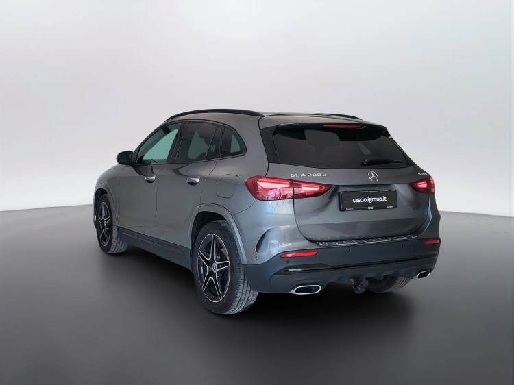 7 - Mercedes-Benz GLA 200 d AMG Line Advanced Plus 4matic auto