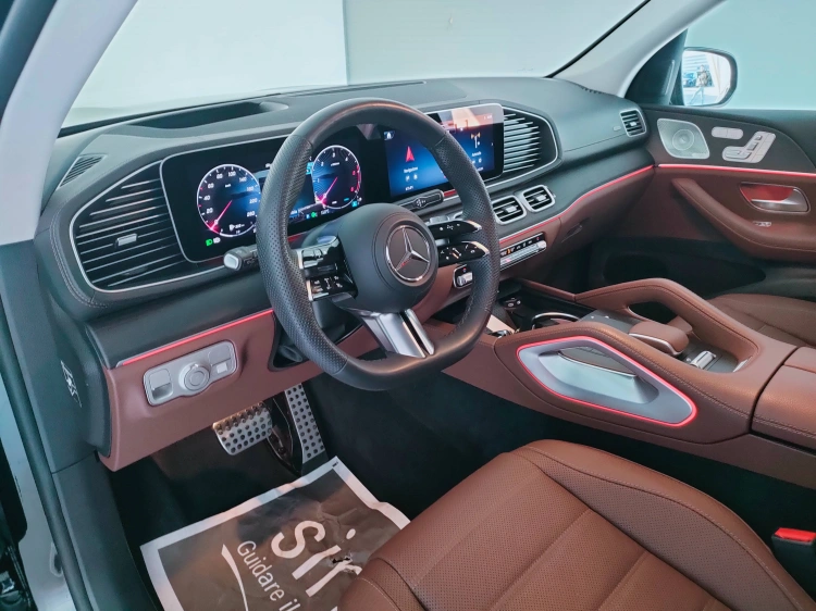 18 - Mercedes-Benz GLS 450 d AMG Line Premium Plus 4matic auto