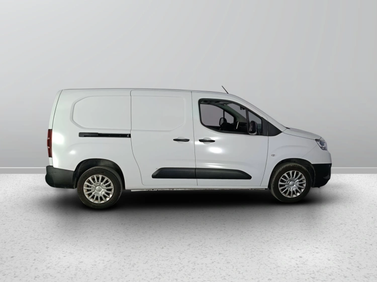 6 - Toyota Professional Proace City Proace City 1.5D 100cv S&S L2 D 10q Comfort