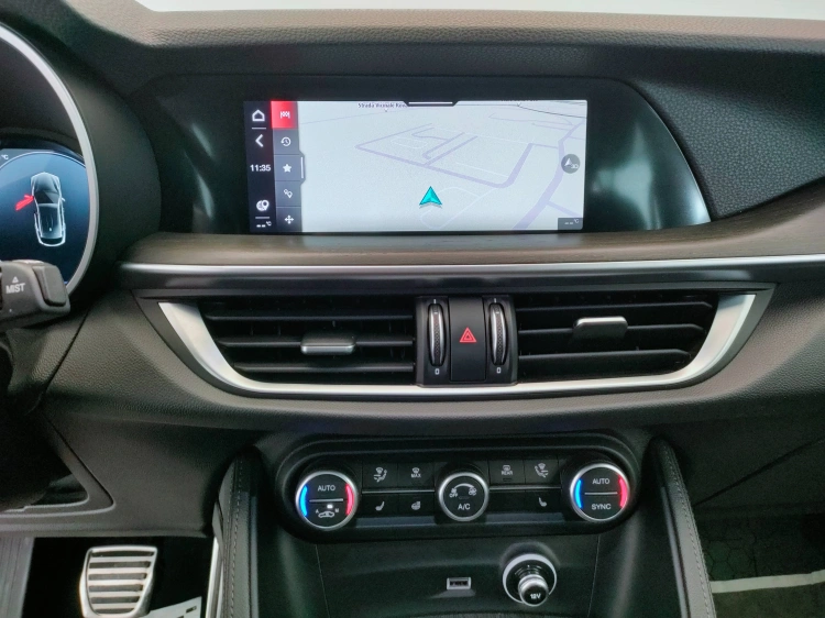 17 - Alfa romeo Stelvio Stelvio 2.2 t Ti rwd 160cv auto