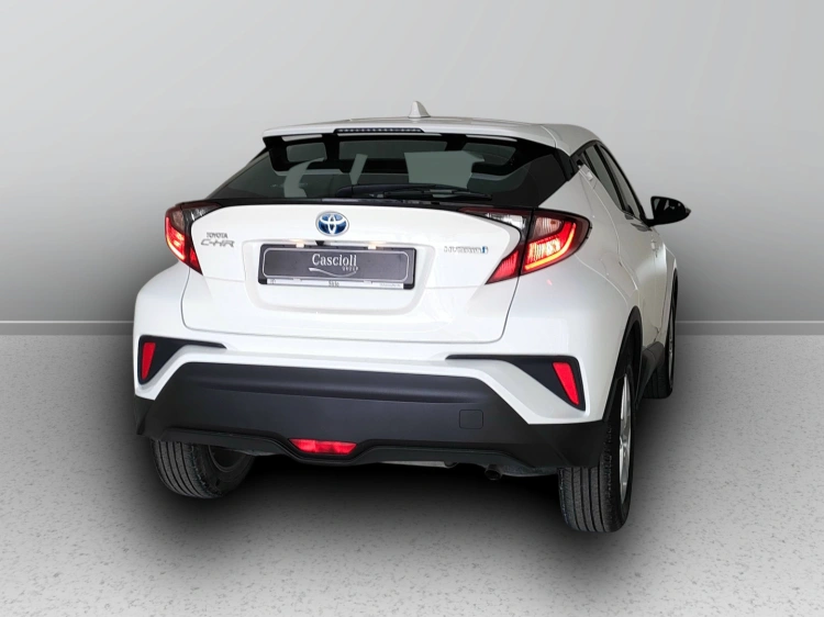 6 - Toyota C-HR C-HR 1.8h Active e-cvt