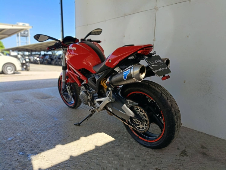 6 - Ducati E3027 CAGIVA RAPTOR 650