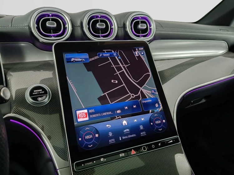 13 - Mercedes-Benz GLC 220 d AMG Premium Plus 4matic auto