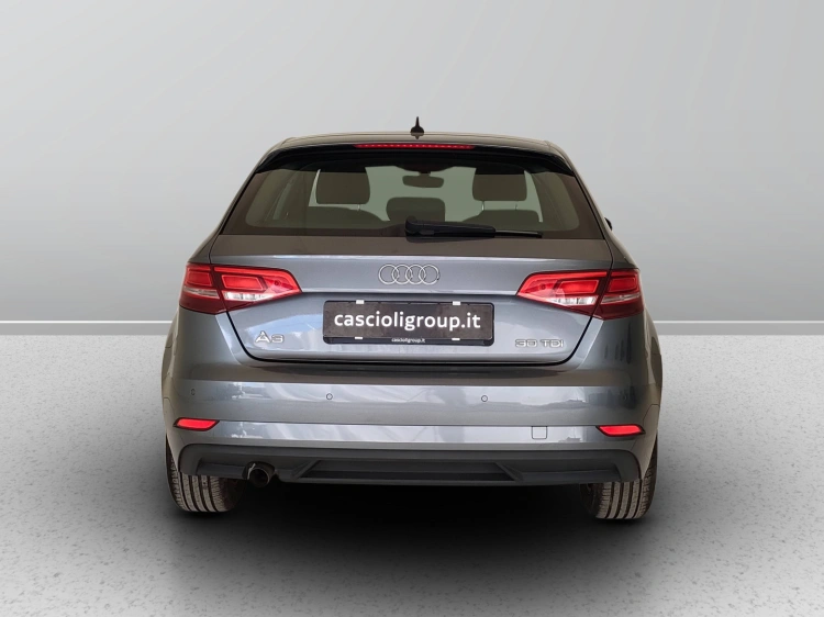 4 - Audi A3 A3 Sportback 30 1.6 tdi Business 116cv