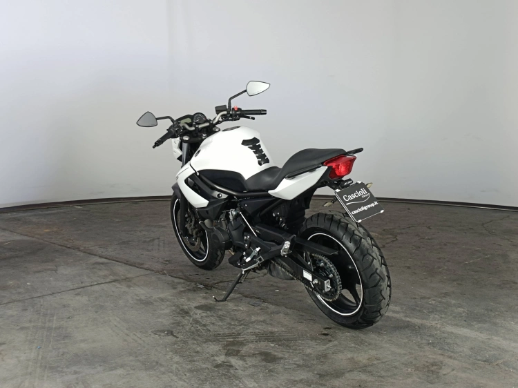 6 - Yamaha XJ XJ6 600