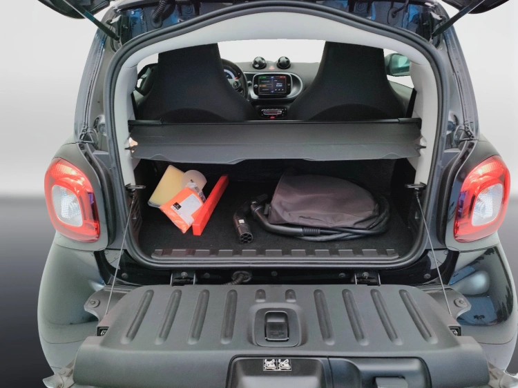 5 - smart fortwo Fortwo eq Passion 4,6kW