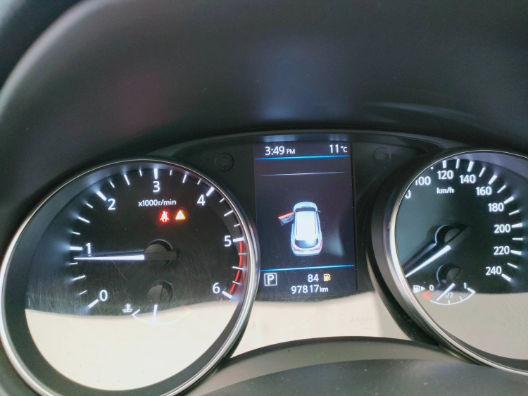 16 - Nissan Qashqai Qashqai 1.5 dci Business 115cv dct