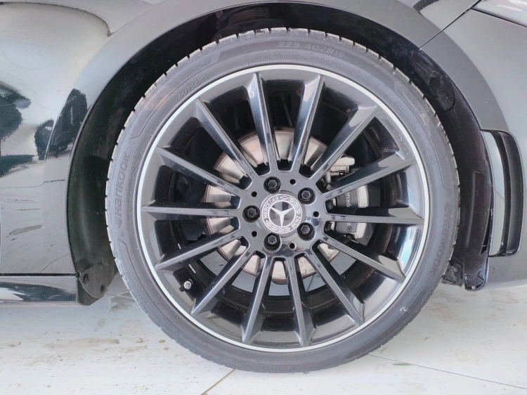 8 - Mercedes-Benz Classe A 200 d Premium Night edition 4matic auto
