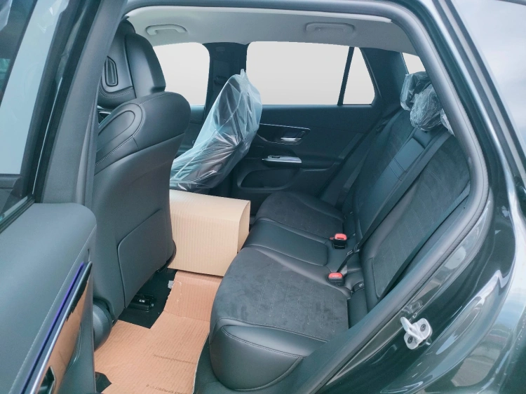 9 - Mercedes-Benz GLC 300 de 4MATIC