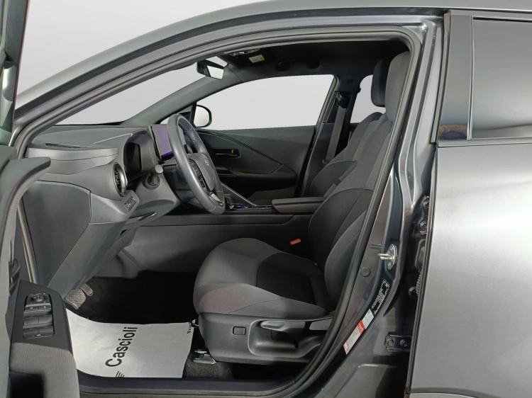 8 - Toyota C-HR C-HR 2.0 hv Trend fwd e-cvt