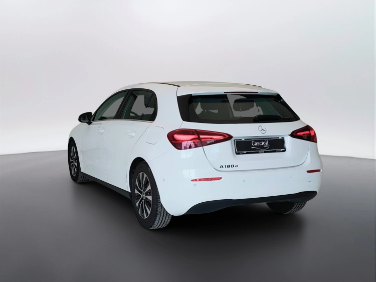 7 - Mercedes-Benz Classe A 180 d Advanced auto