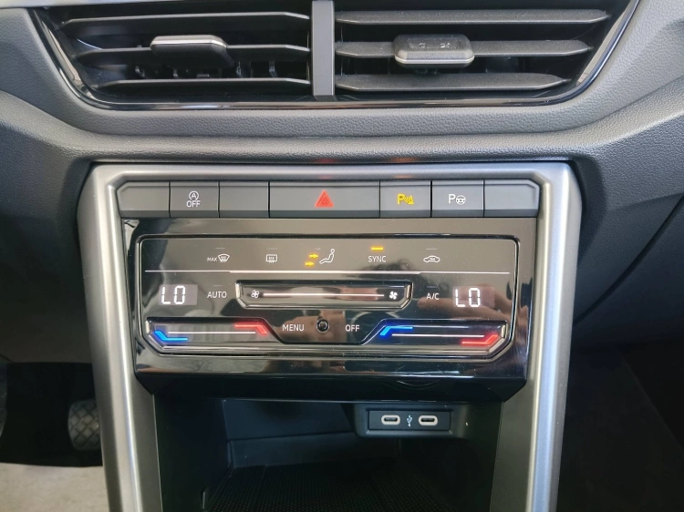 15 - Volkswagen T T-Roc 2.0 tdi Life 115cv