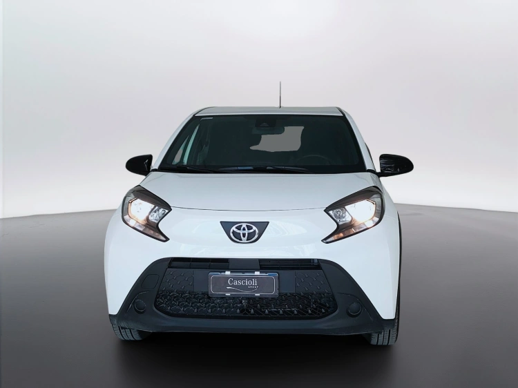 2 - Toyota Aygo X Aygo X 1.0 Active 72cv