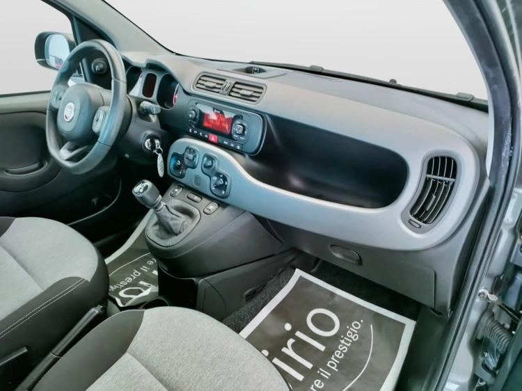 12 - Fiat Panda Panda 1.2 Lounge s&s 69cv my19