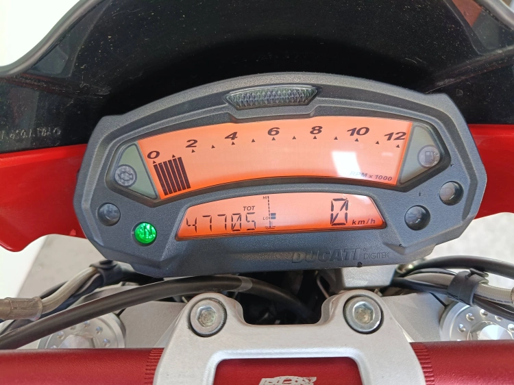 9 - Ducati E3027 CAGIVA RAPTOR 650