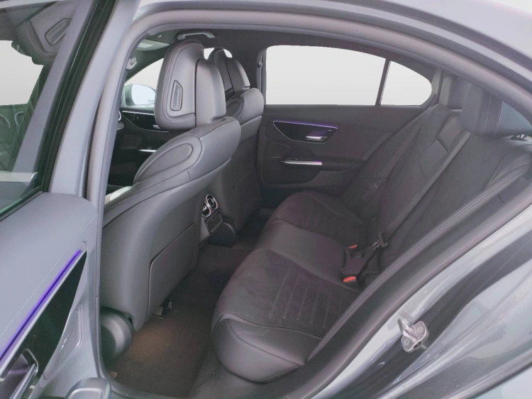 16 - Mercedes-Benz Classe C 220 d mhev AMG Line Advanced 200cv auto