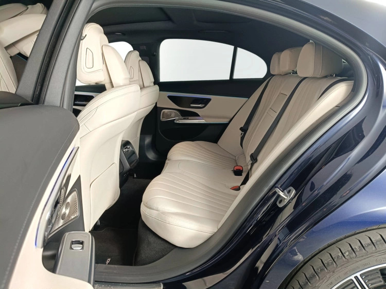 10 - Mercedes-Benz Classe E 220 d AMG Line Premium auto