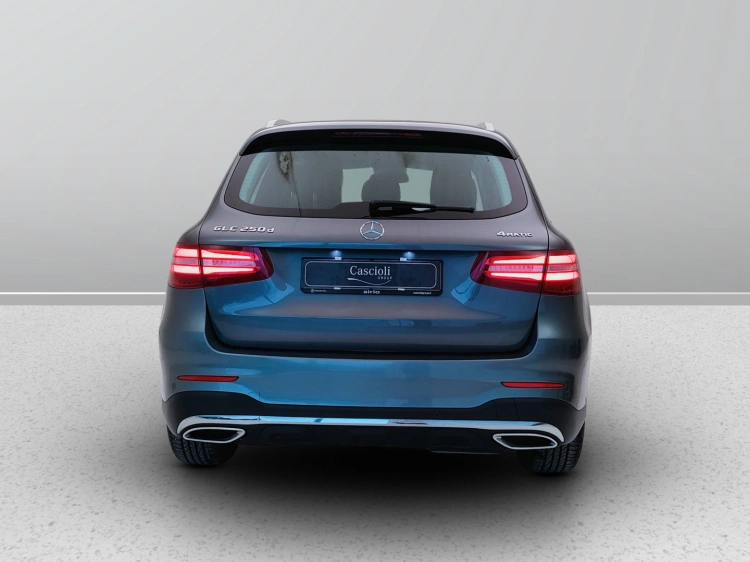 4 - Mercedes-Benz GLC 250 d Premium 4matic auto