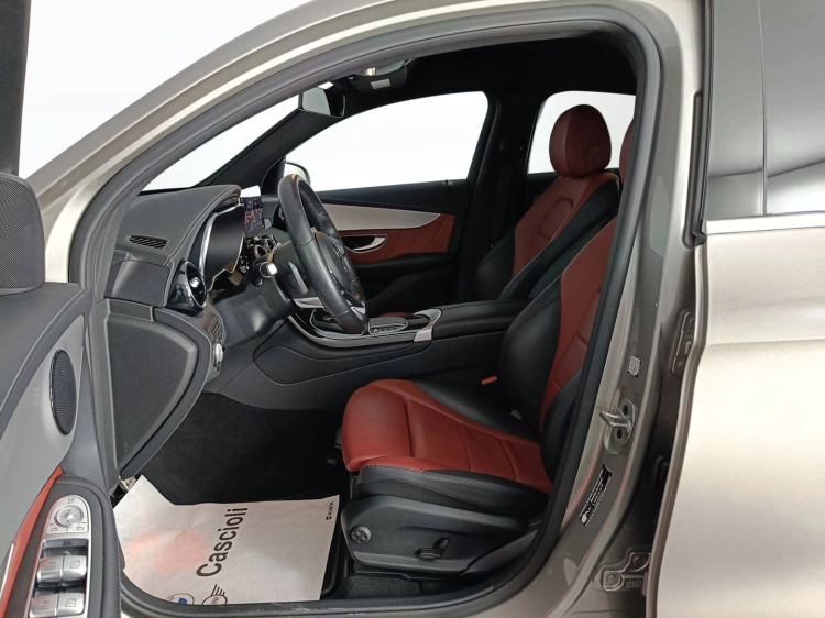 8 - Mercedes-Benz GLC Coupe 300 d Premium 4matic auto