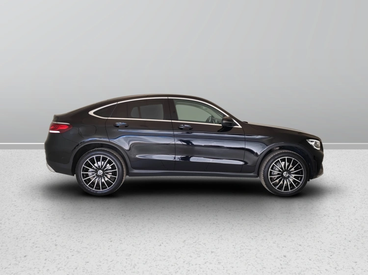 7 - Mercedes-Benz GLC Coupe 220 d Premium 4matic auto