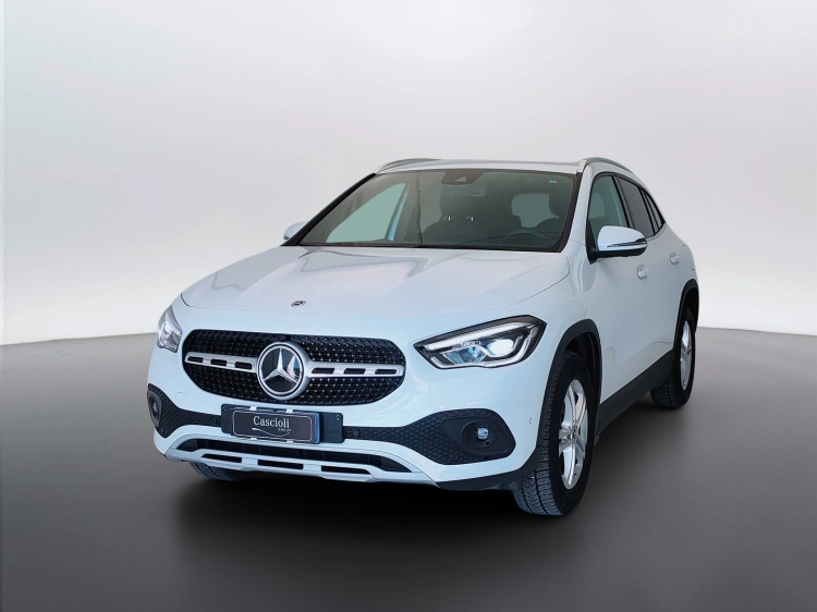 1 - Mercedes-Benz GLA 220 d Sport 4matic auto