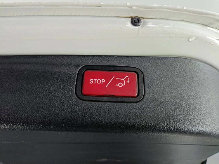 16 - Mercedes-Benz Classe C SW 220 d mhev AMG Line Premium 4matic 197cv auto