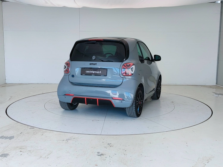 5 - smart fortwo Fortwo eq Edition One 22kW
