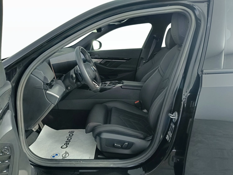 8 - BMW Serie 5 520d 48V sdrive MSport auto