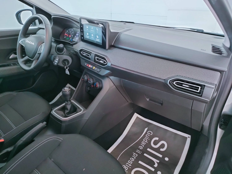 11 - Dacia Sandero Sandero Streetway 1.0 tce Expression Eco-g 100cv 5 marce