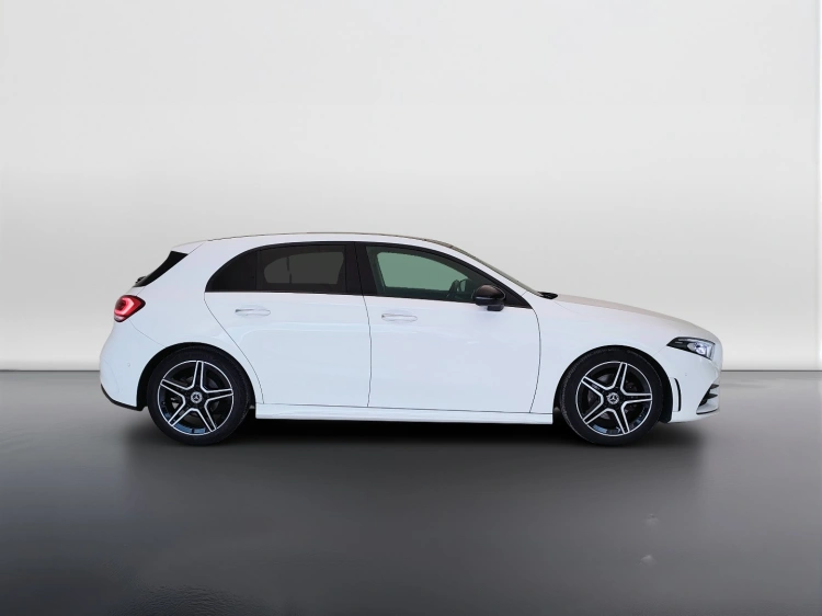 7 - Mercedes-Benz Classe A 180 d Premium auto