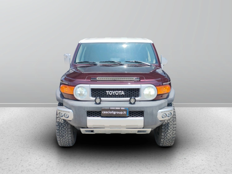 2 - Toyota FJ FJ CRUISER 4.0