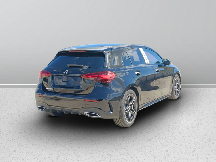 5 - Mercedes-Benz Classe A 180 d Automatic