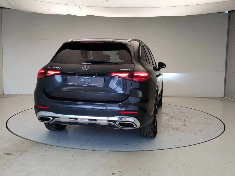 6 - Mercedes-Benz GLC 220 d mhev Advanced 4matic auto