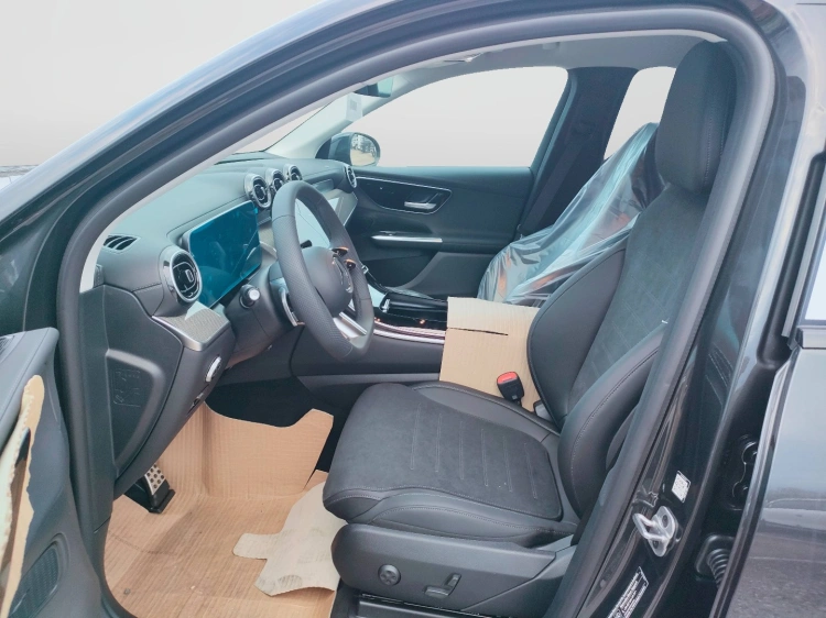 12 - Mercedes-Benz GLC 300 de 4MATIC