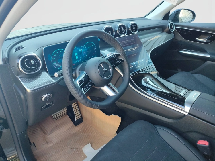 8 - Mercedes-Benz GLC 220 d 4MATIC Coupe