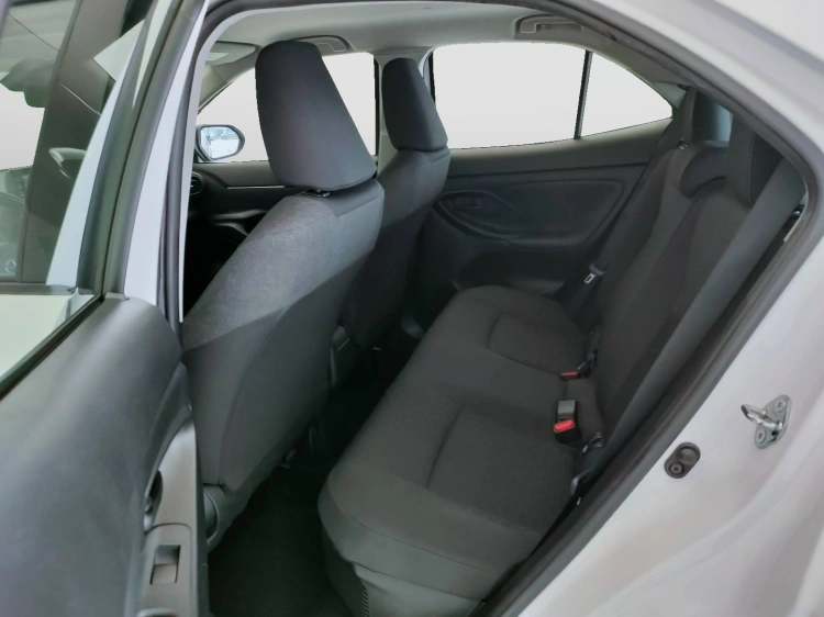 11 - Toyota Yaris Cross Yaris Cross 1.5h Active fwd 116cv e-cvt