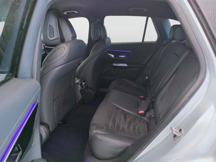 13 - Mercedes-Benz GLC 220 d AMG Line Advanced 4matic auto