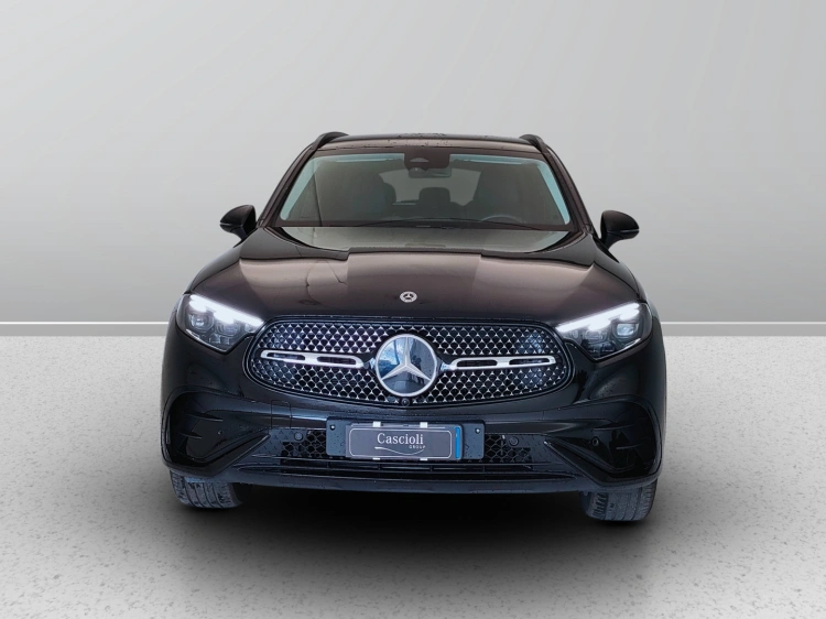2 - Mercedes-Benz GLC 220 d 4MATIC