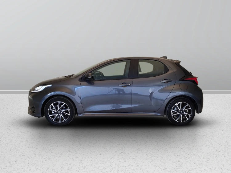 4 - Toyota Yaris Yaris 1.5h Trend