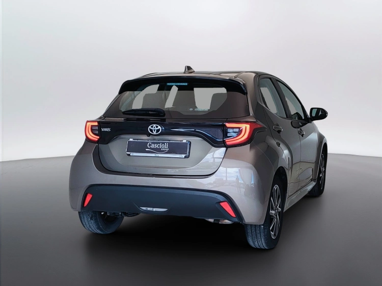 5 - Toyota Yaris Yaris 1.0 Trend