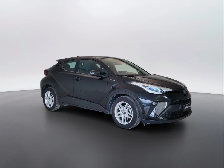 3 - Toyota C-HR C-HR 1.8h Active e-cvt