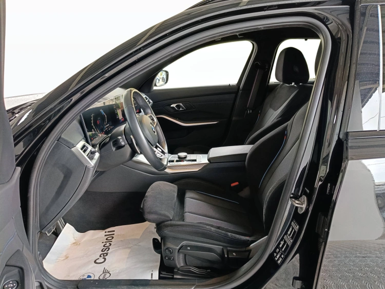 8 - BMW Serie 3 320d Touring mhev 48V Msport xdrive auto