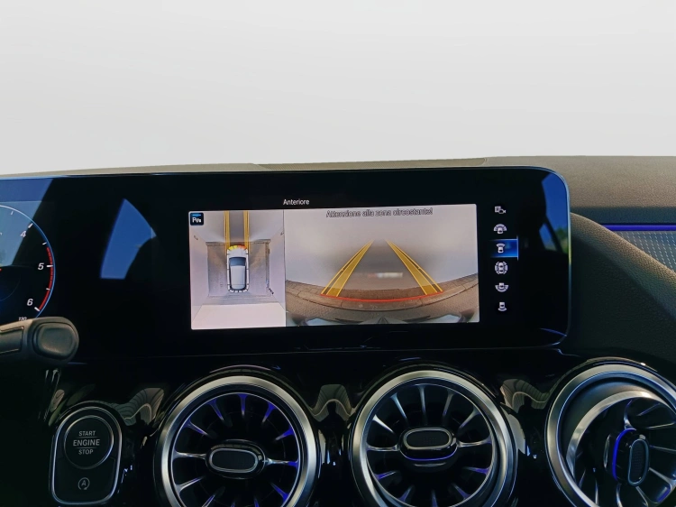 13 - Mercedes-Benz GLA 180 d Sport Plus auto